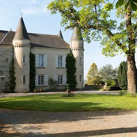 Bed & Breakfast Chateau Haute Roche Oudon
