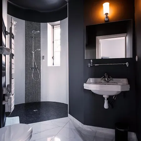 Château Haute Roche Alojamento de Acomodação e Pequeno-almoço Oudon