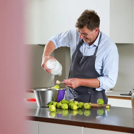 Château Haute Roche 3*