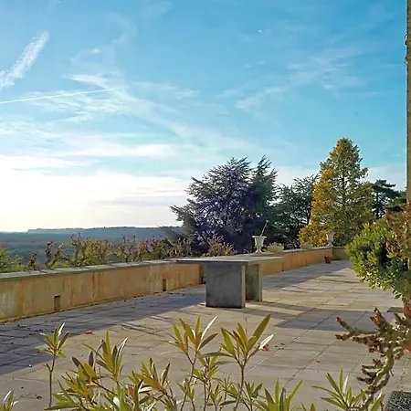 Chateau Haute Roche 3* Oudon